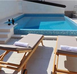 6 Bedroom Beachfront Villa with Heated Pool near Vela Luka on Korcula Island, Sleep 12